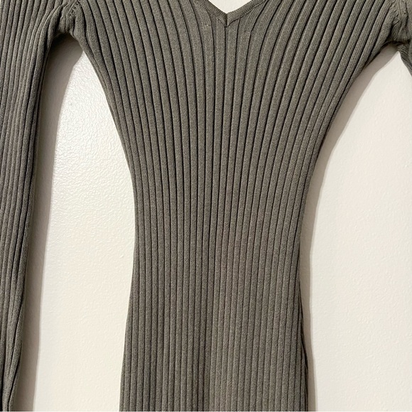 Hera Gray Green Long-Sleeve Ribbed Maxi Dress Women’s Size Medium - Picture 4 of 11
